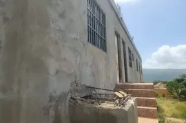 Unfinished 6 bedroom, 4 bathroom House