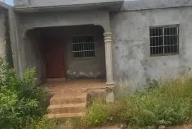 Unfinished 6 bedroom, 4 bathroom House
