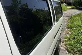 2000 Hiace