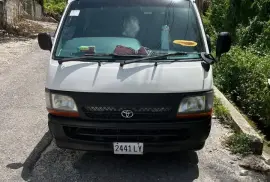2000 Hiace