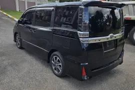 2018 Toyota Voxy