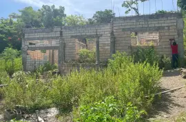 1/4 acres of land