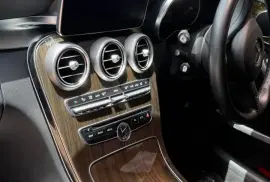 C200, 2018 Mercedes Benz