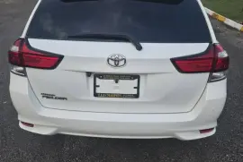 2016 Toyota Fielder