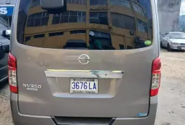 Nissan Caravan NV350