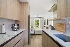 2 Bedrooms 1 Bathroom Apartment