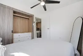 2 Bedrooms 1 Bathroom Apartment