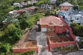 4 Bedrooms, 3 Bathrooms House