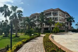 Luxury fully-furnished, ocean view apartment