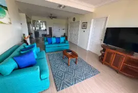 Luxury fully-furnished, ocean view apartment