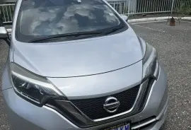 2017 silver Nissan note 