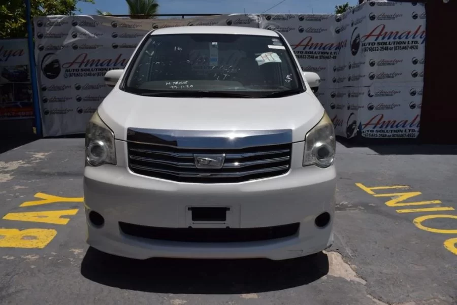 .::. 2012 TOYOTA NOAH AVAILABLE !!!!!!