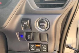 2014 Toyota Noah, price is negotiable