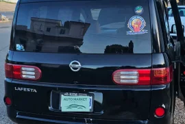 2007 nissan lafesta