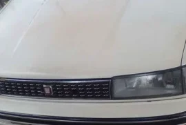 1990 toyota corolla
