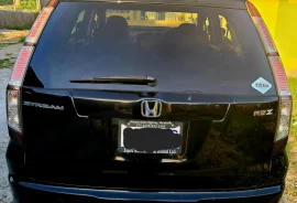 2013 Honda Stream RSZ
