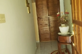 Fully Furnished 3 bedroom House