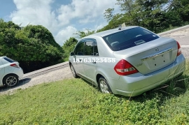 2010 NISSAN TIIDA