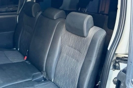 WHITE 2011 TOYOTA VOXY