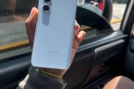 S24 FE 128GB/8GB RAM DUAL SIM 10/10 no fault