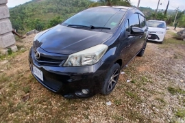 2014 vitz lady driven