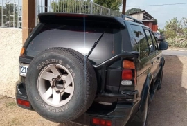 Mitsubishi Pajero 2004