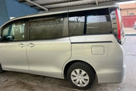 2018 Newly Imported Toyota Noah