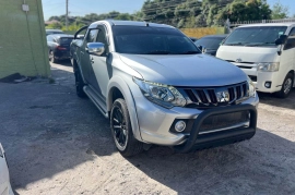 2017 Mitsubishi l200
