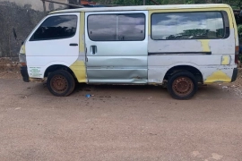 Toyota Hiace Bus