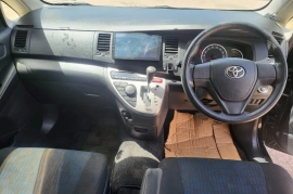 2014 Toyota Isis Plantana