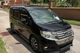 2015 Honda Stepwagon Spada