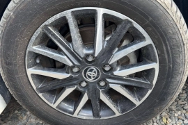 Newly Imported 2017 Toyota Voxy ZS