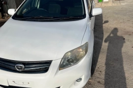 2012 Toyota fielder G edition