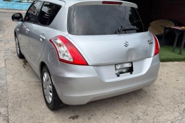 2015 SUZUKI SWIFT