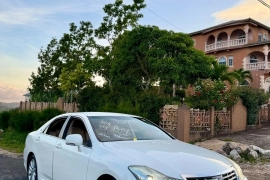 2012 Toyota Crown Royal G-Edition