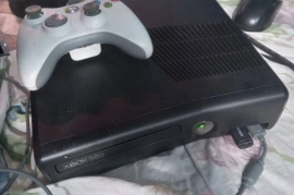 Xbox360 slim jtag 43 Games on the system