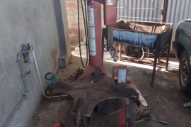 Tire Changer Machine Uses Air Only