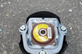 Subaru Legacy airbag