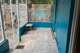 3bed/1bath large side of house