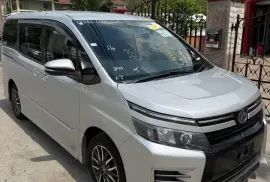 New Import 2015 Voxy
