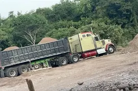 International 9900i