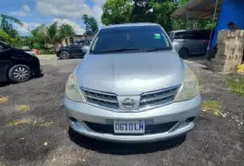 2009 Nissan 