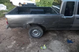 Toyota pik up van
