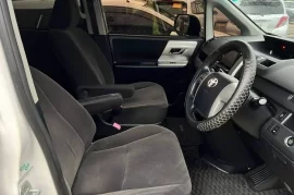 2012 Toyota noah