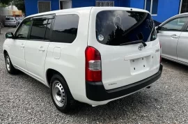 Toyota succeed 2017