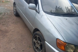 2000 toyota ipsum 7seater