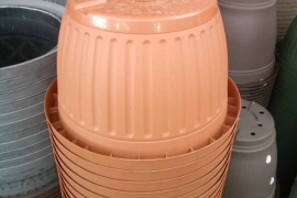 ?Garden pots in stock?