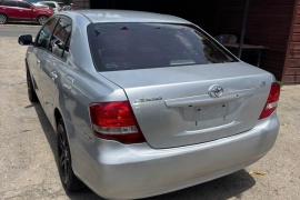2011 TOYOTA AXIO