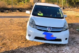 2011 Toyota Isis