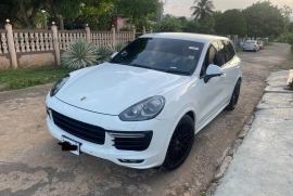 2018 Porsche Cayenne GTS